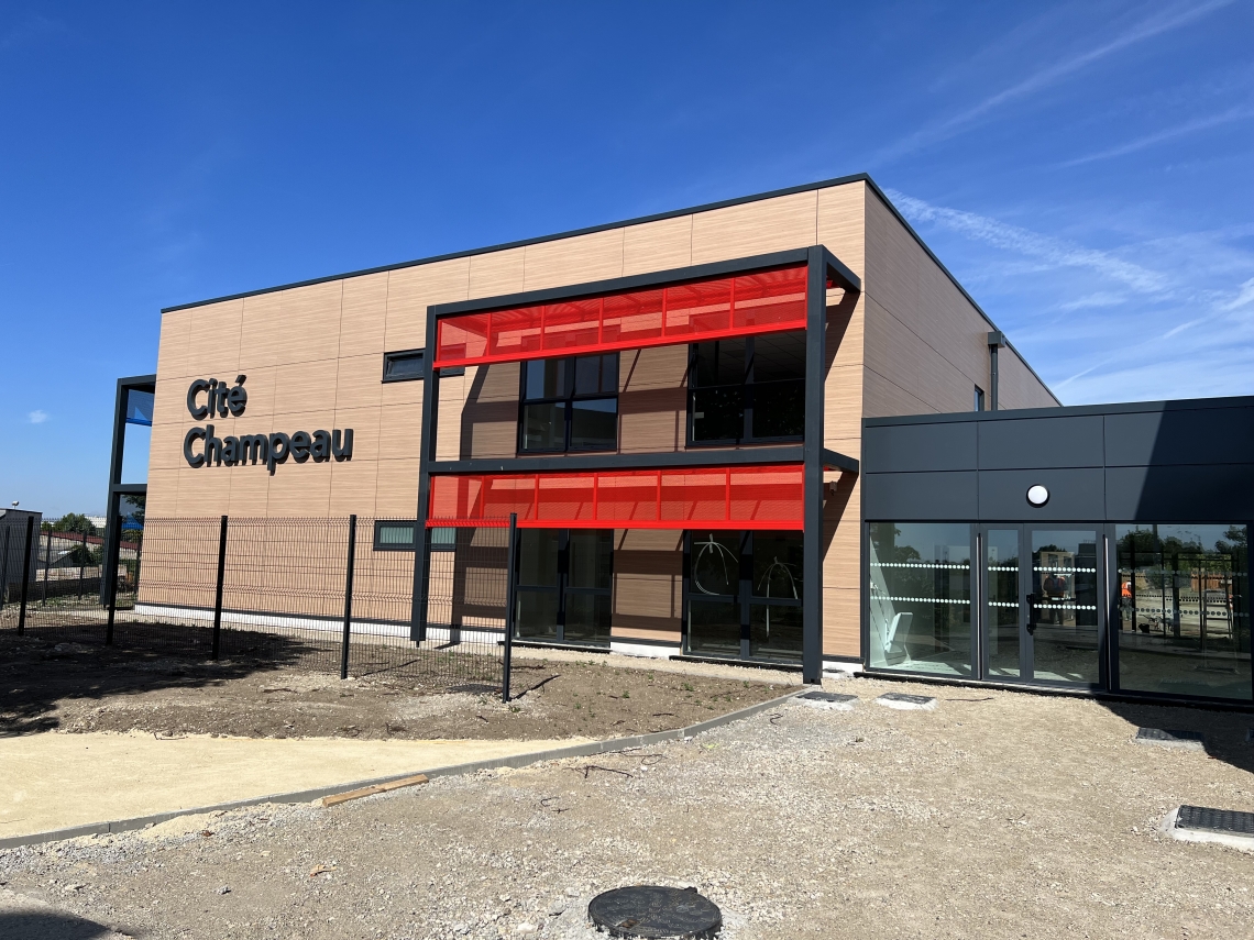 Réception du bâtiment &quot;La Cité Champeau&quot; à Chanteloup-Les-Vignes